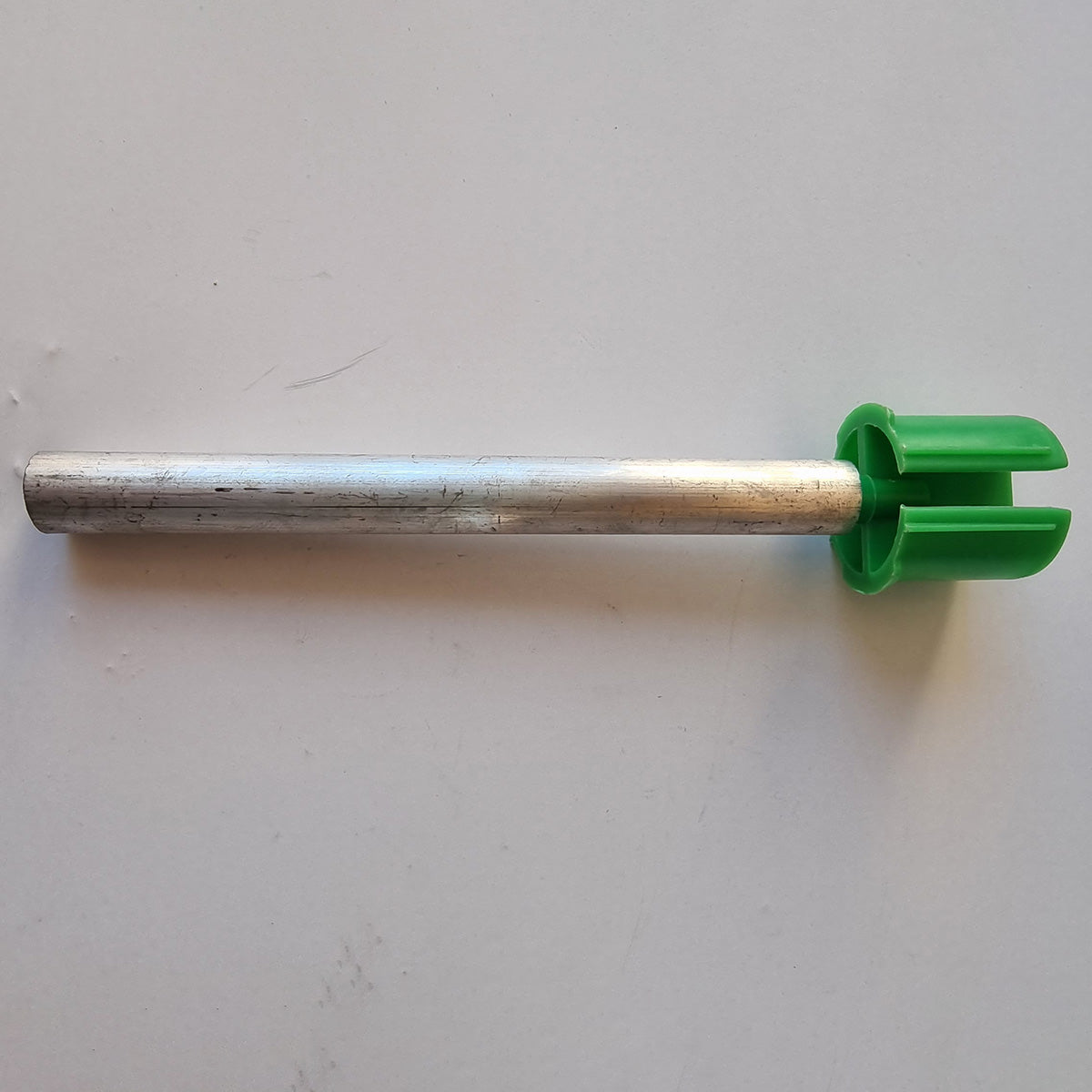 Anod de magneziu pentru panouri solare nepresurizate cu tuburi de 58x1800 mm