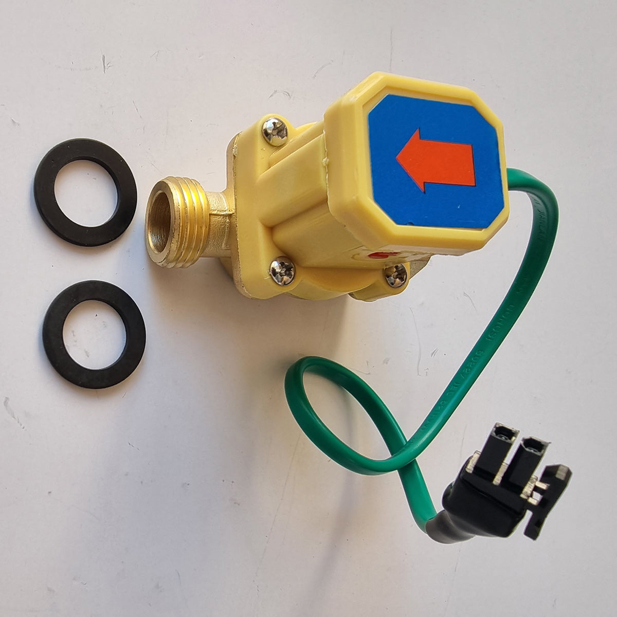 Fluxostat reglabil pentru pompa majorare presiune panou solar nepresurizat, cu reglaj pentru sensibilitate