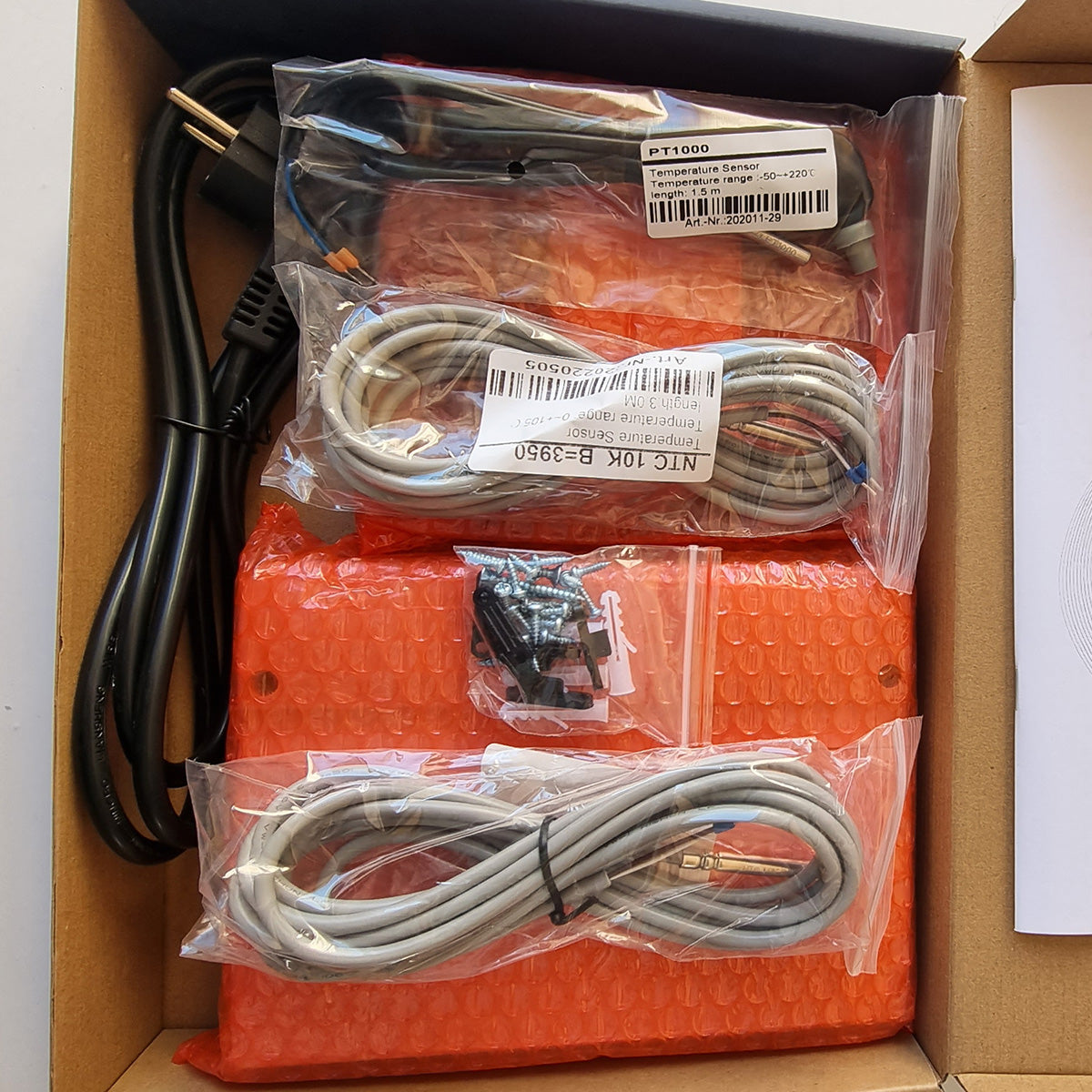 Controler solar SR-81 ( SR 868C8 ) pentru panouri solare 4 anotimpuri